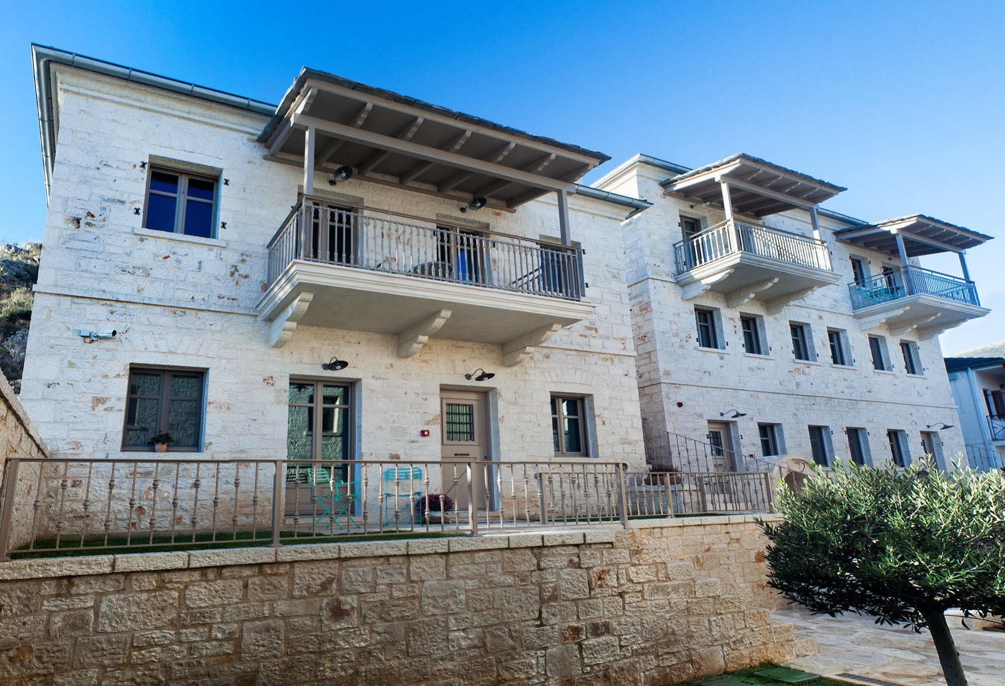 Haones Suites Ioannina Ngoại thất bức ảnh