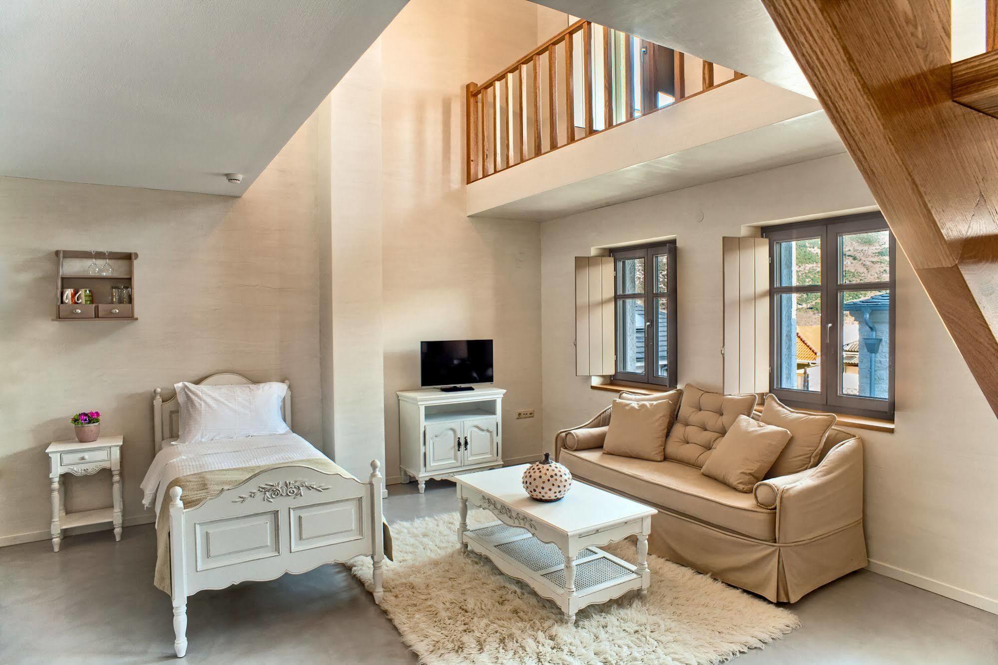 Haones Suites Ioannina Ngoại thất bức ảnh