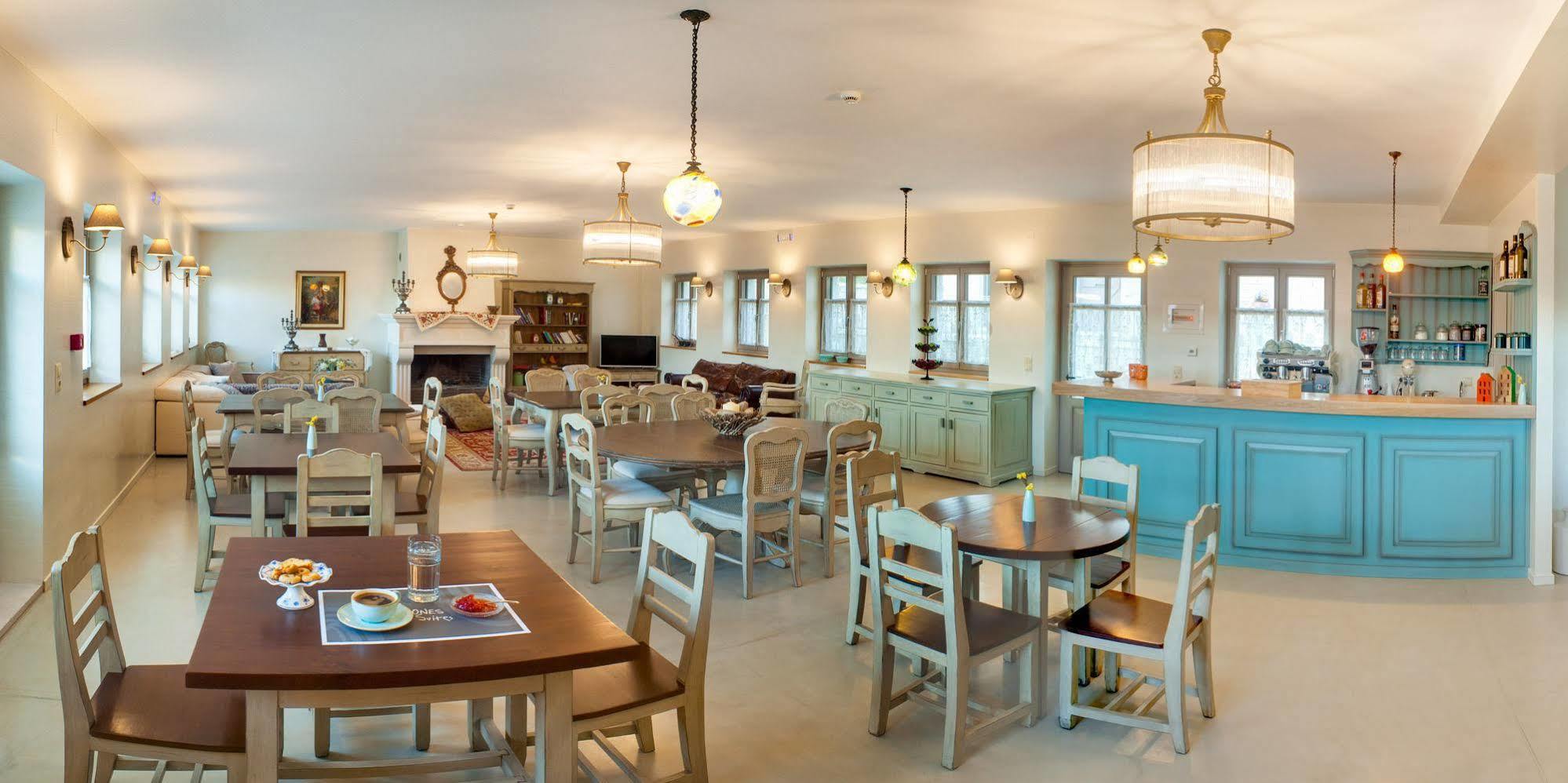 Haones Suites Ioannina Ngoại thất bức ảnh